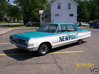 Illustration for article titled 1965 Chrysler Newport Is Homage To Cigarette Pack, Seller Claims It Fits 10 Dead Prostitutes In Trunk